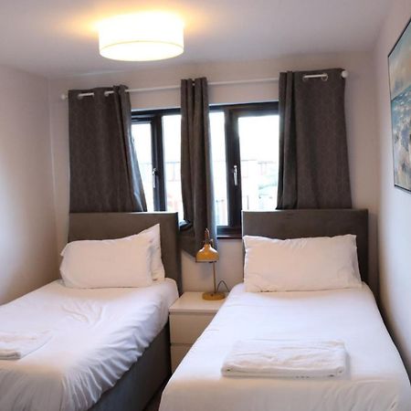 Garland Modern Apartment With Private Garden & Parking Dartford 5 エクステリア 写真