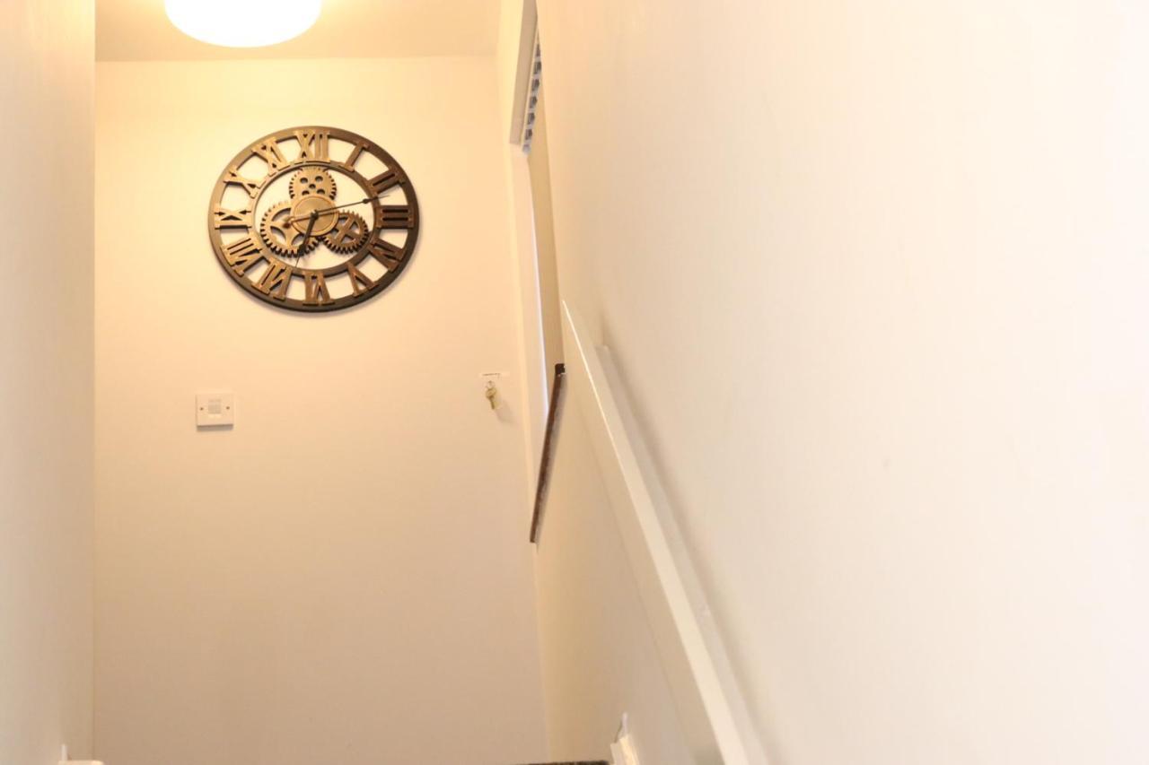 Garland Modern Apartment With Private Garden & Parking Dartford 5 エクステリア 写真