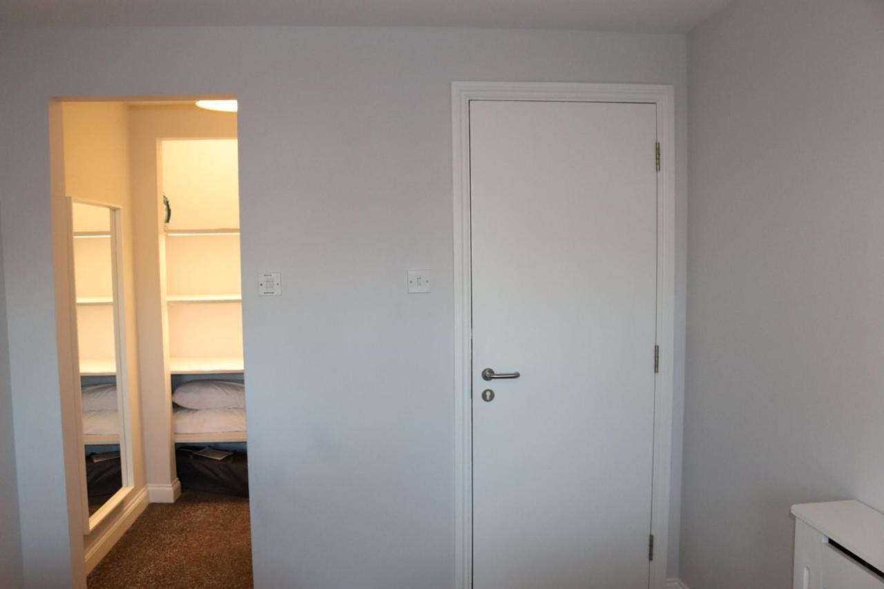 Garland Modern Apartment With Private Garden & Parking Dartford 5 エクステリア 写真