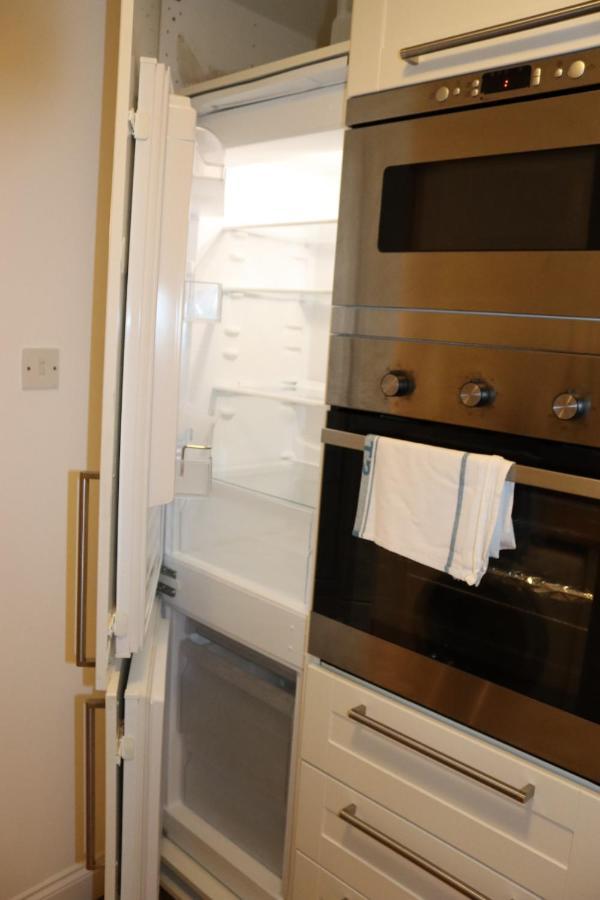 Garland Modern Apartment With Private Garden & Parking Dartford 5 エクステリア 写真
