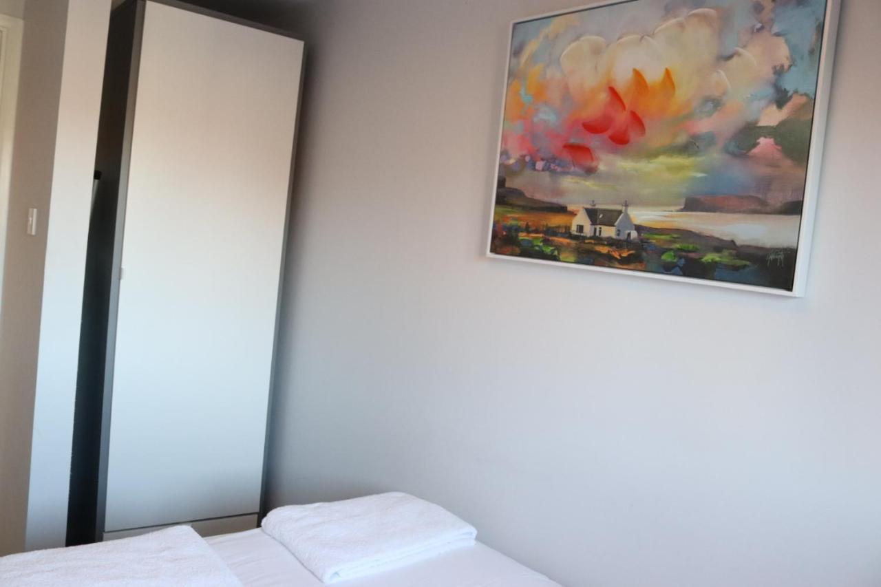Garland Modern Apartment With Private Garden & Parking Dartford 5 エクステリア 写真