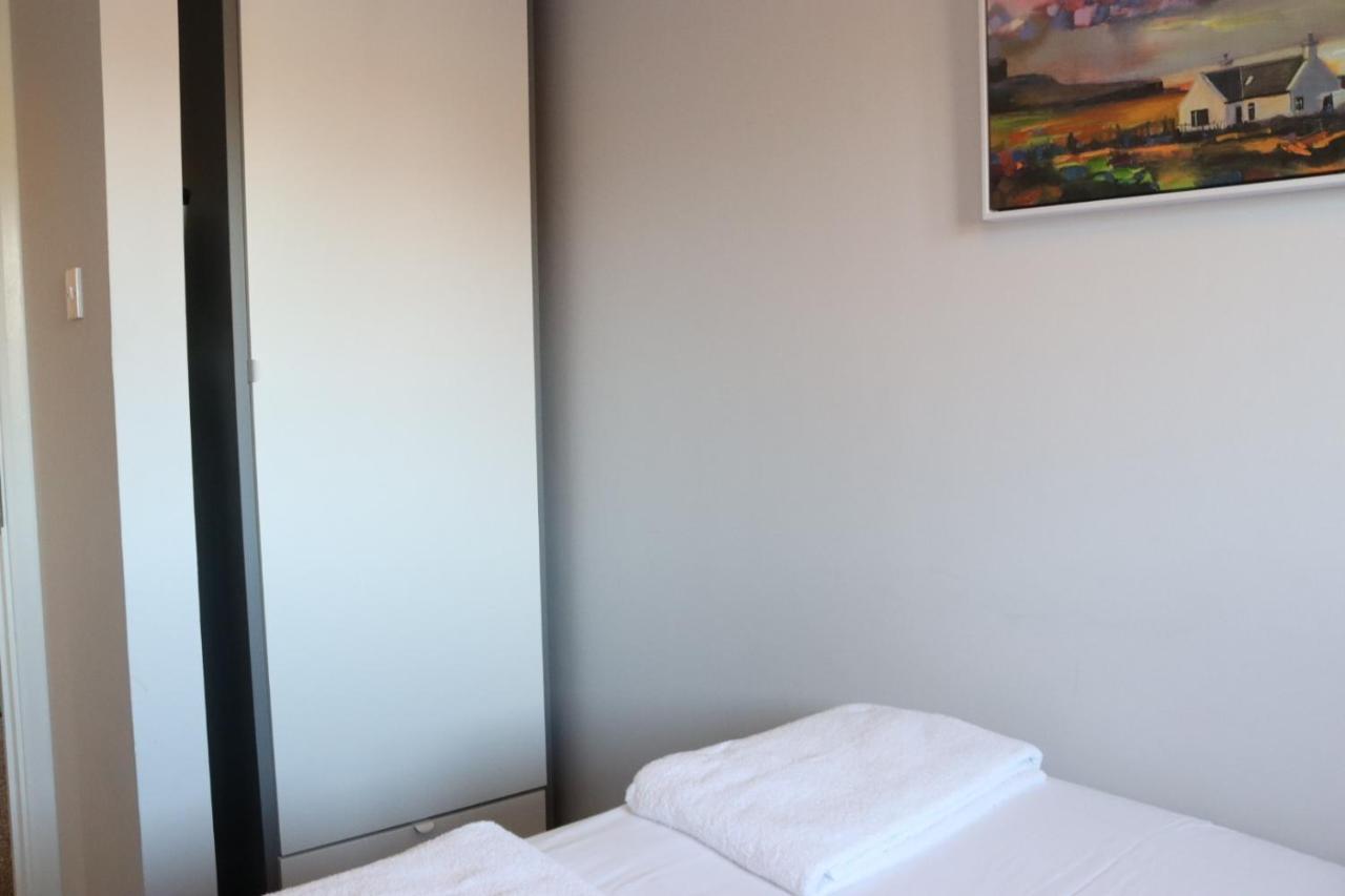 Garland Modern Apartment With Private Garden & Parking Dartford 5 エクステリア 写真